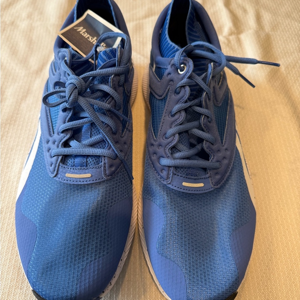 Men’s blue Reebok sneakers size 11.5 brand new.